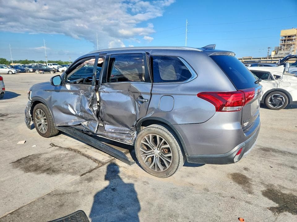 2018 MITSUBISHI OUTLANDER SE 2