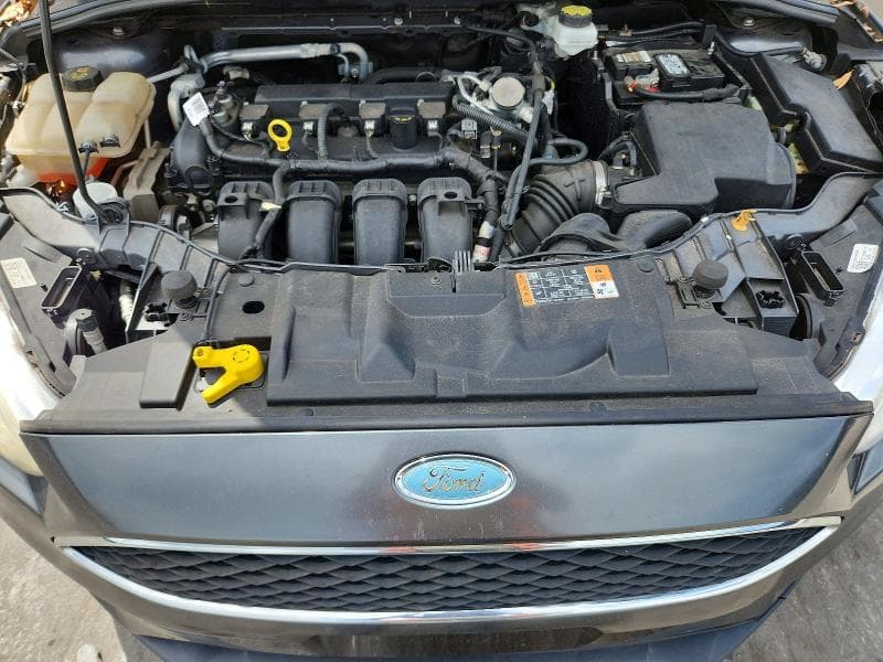 2017 FORD FOCUS SE 11