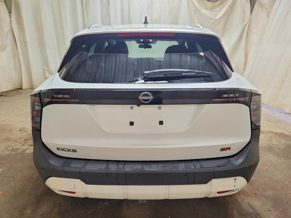 2026 NISSAN KICKS SR 6