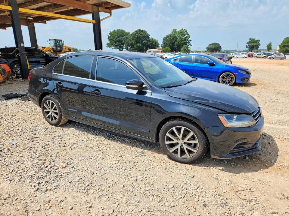 2017 VOLKSWAGEN JETTA SE 4