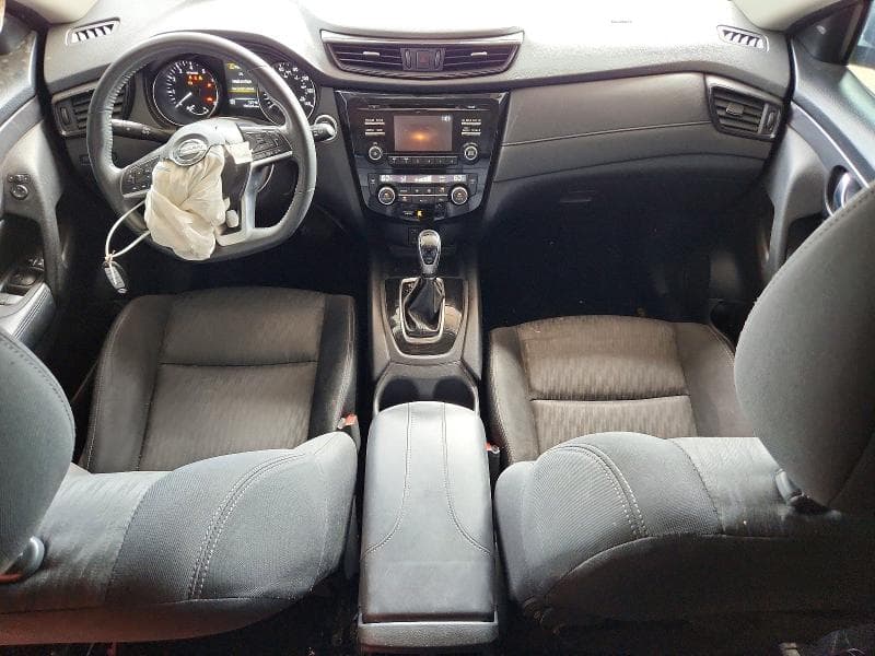2017 NISSAN ROGUE SV 8