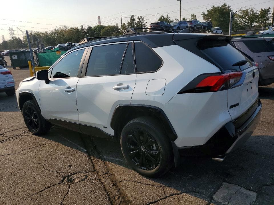 2022 TOYOTA RAV4 XSE 4
