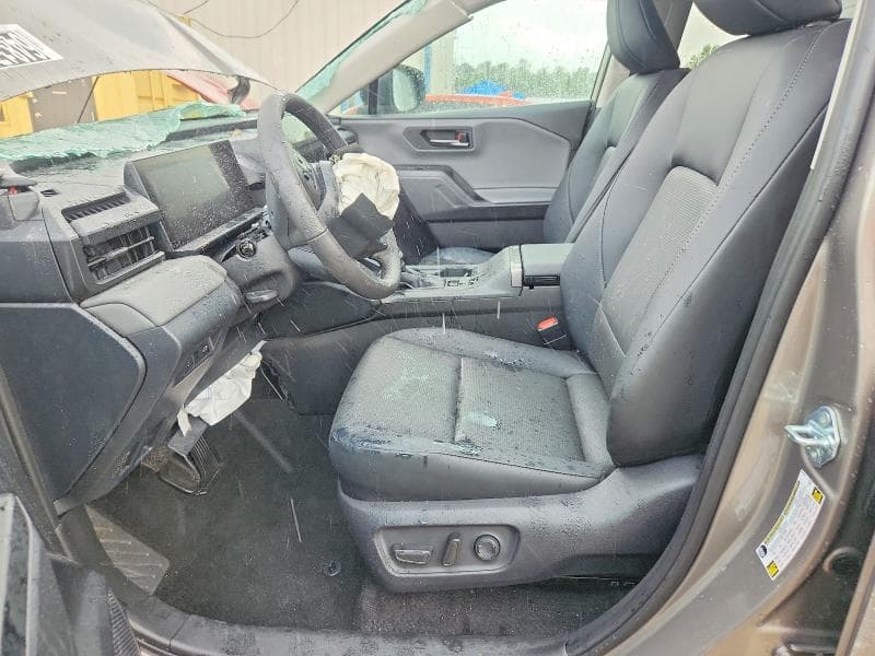 2026 TOYOTA RAV4 XLE PREMIUM 7