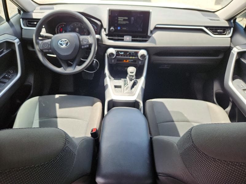 2024 TOYOTA RAV4 LE 8