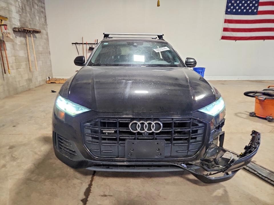 2021 AUDI Q8 PREMIUM 5