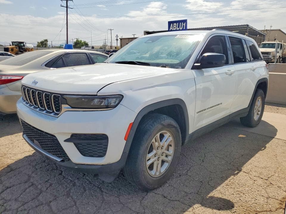 2023 JEEP GRAND CHEROKEE LAREDO - 1