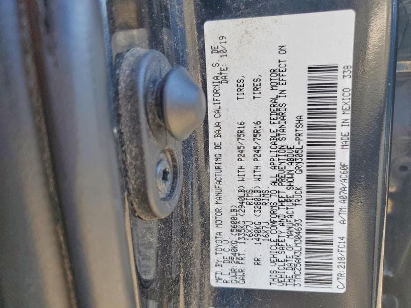2020 TOYOTA TACOMA SR5 V6 12