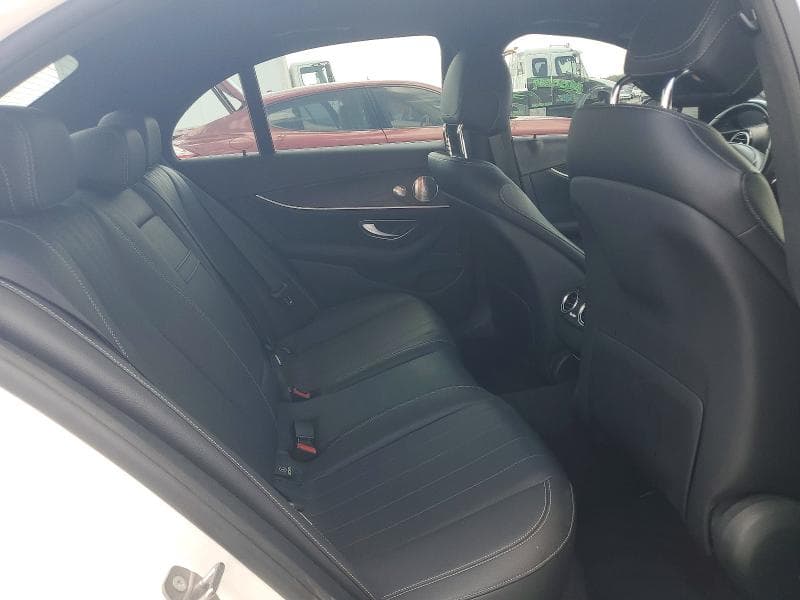 2017 MERCEDES-BENZ E 300 10