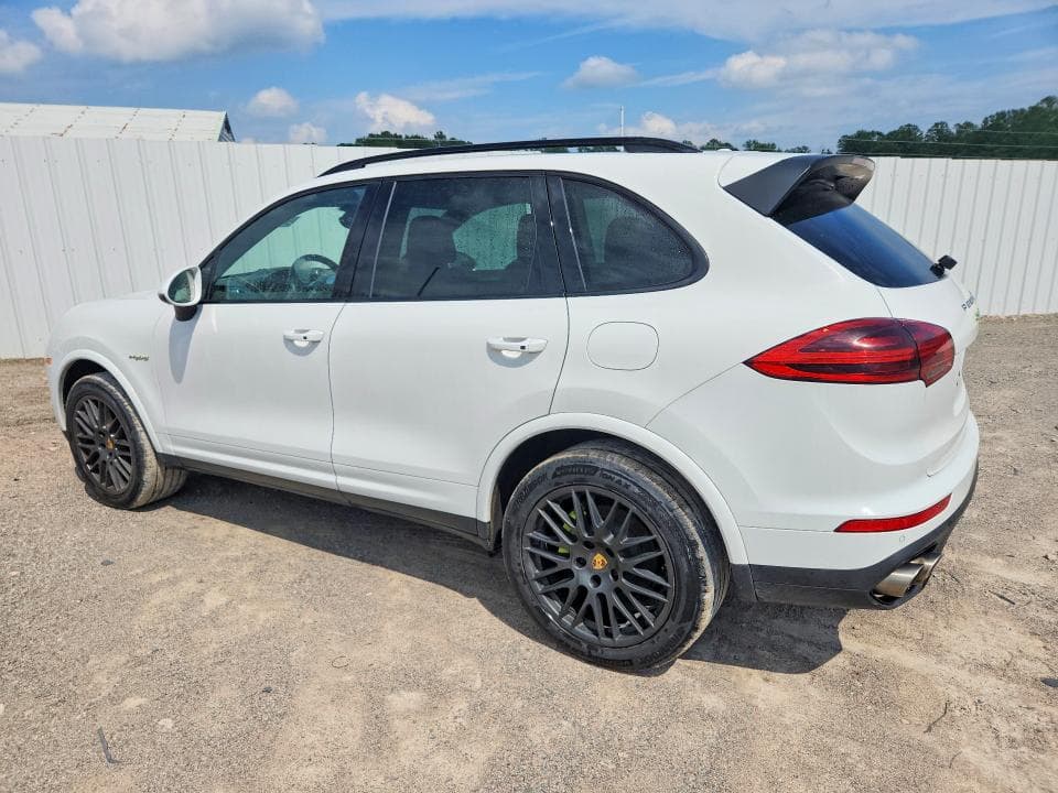 2017 PORSCHE CAYENNE SE HYBRID PLATINUM 2