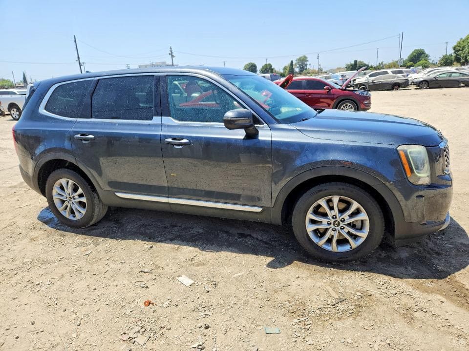 2020 KIA TELLURIDE LX 4