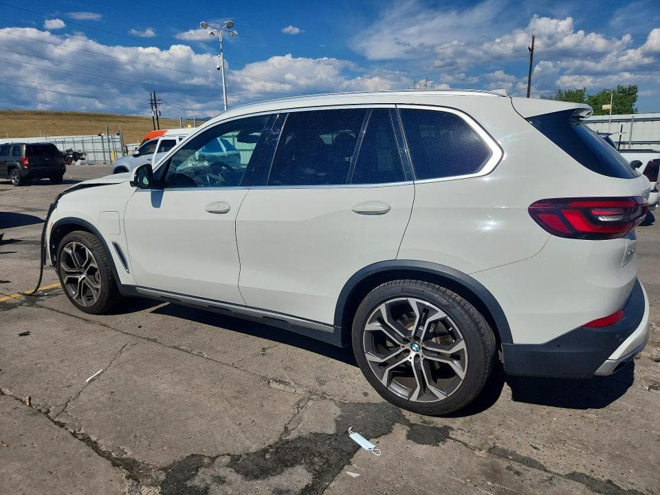 2021 BMW X5 XDRIVE45E 2