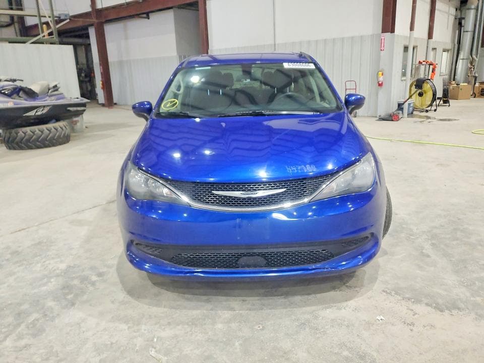 2021 CHRYSLER VOYAGER LX 5