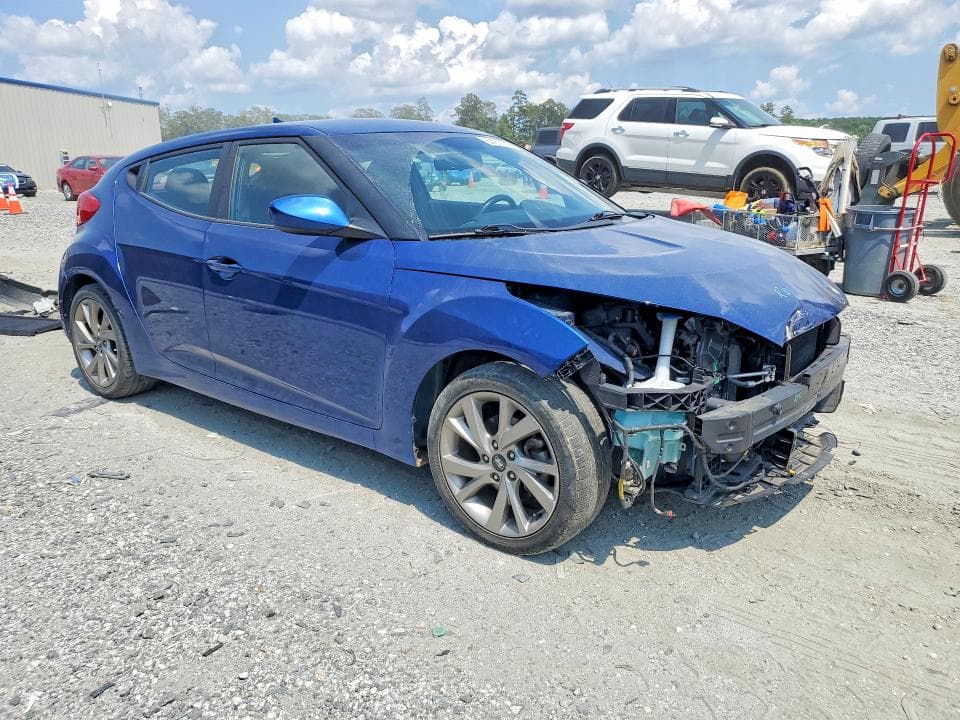 2017 HYUNDAI VELOSTER BASE 4