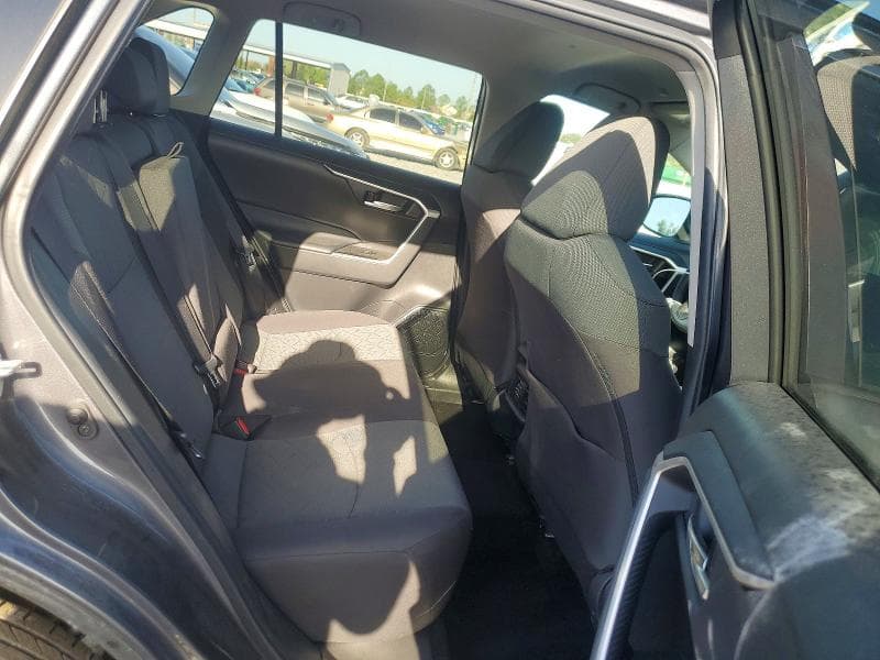 2023 TOYOTA RAV4 XLE 11