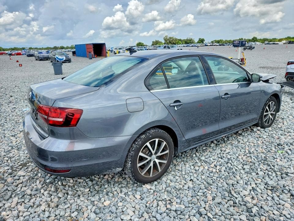 2018 VOLKSWAGEN JETTA SE 3