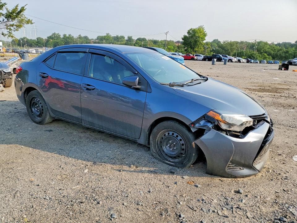 2018 TOYOTA COROLLA LE 4