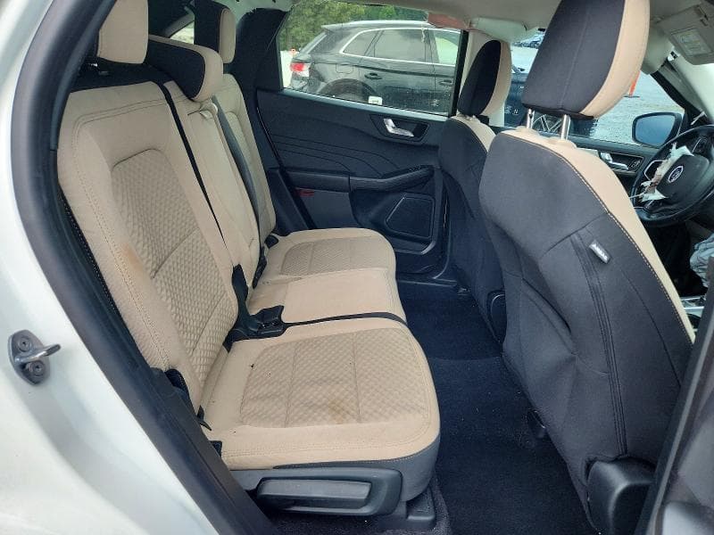 2021 FORD ESCAPE SE 11
