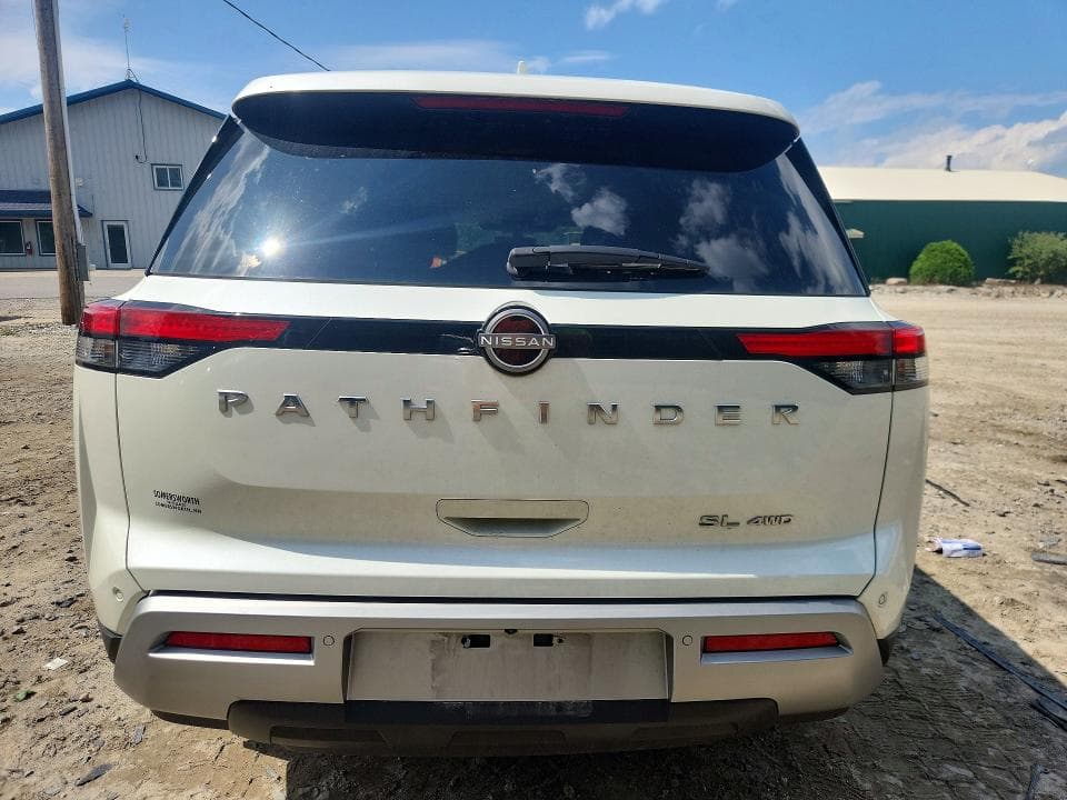 2024 NISSAN PATHFINDER SL 6