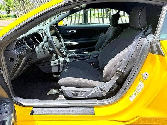 2017 FORD MUSTANG 11