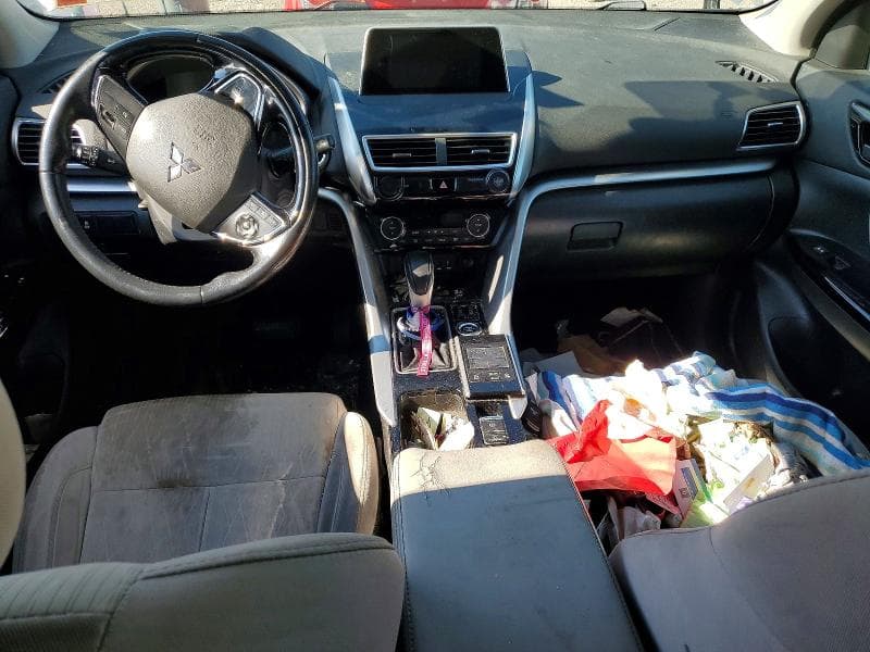 2019 MITSUBISHI ECLIPSE CROSS SE 8