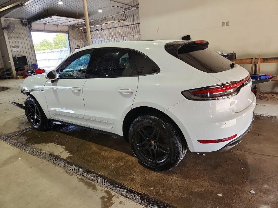 2019 PORSCHE MACAN 2