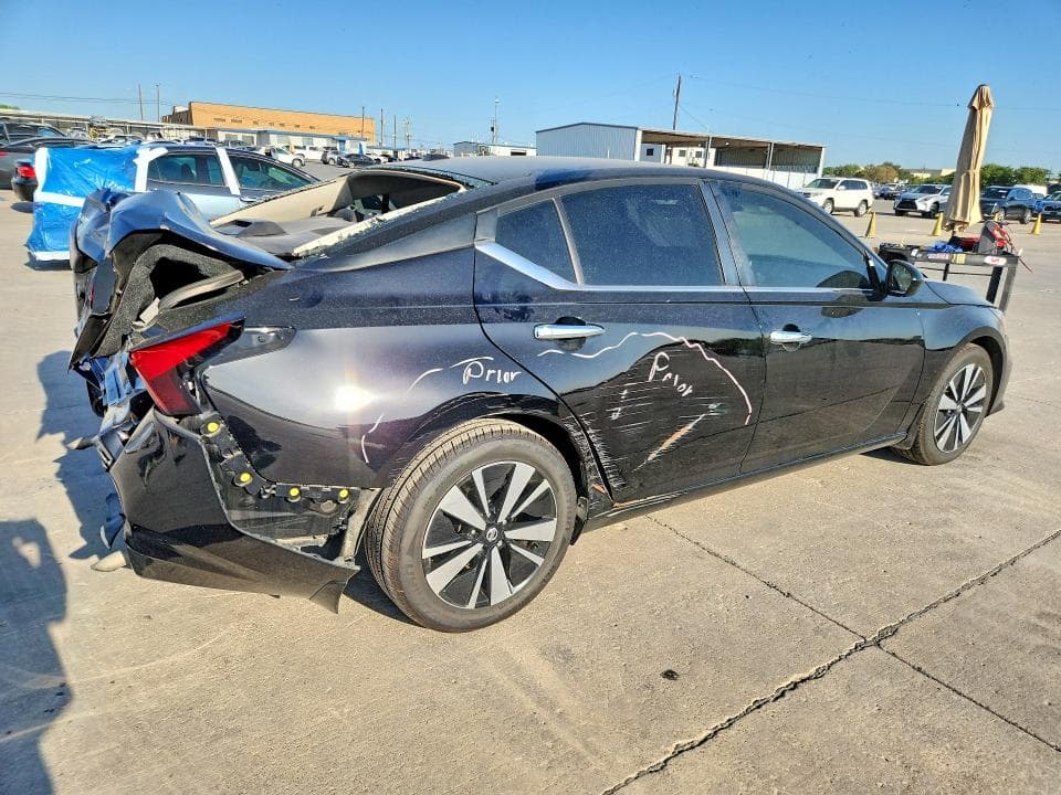 2022 NISSAN ALTIMA SV 3