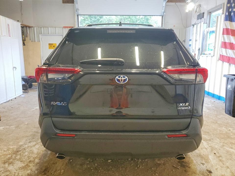 2024 TOYOTA RAV4 HYBRID XLE 6
