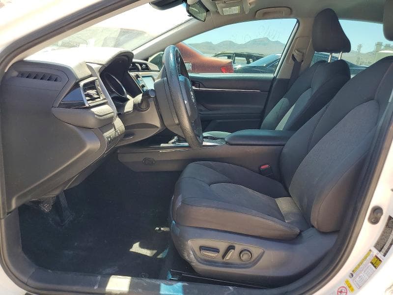 2019 TOYOTA CAMRY LE 7