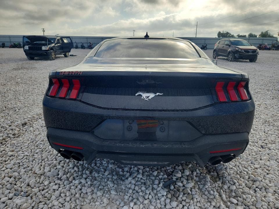 2025 FORD MUSTANG 6