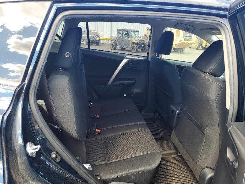 2018 TOYOTA RAV4 LE 10