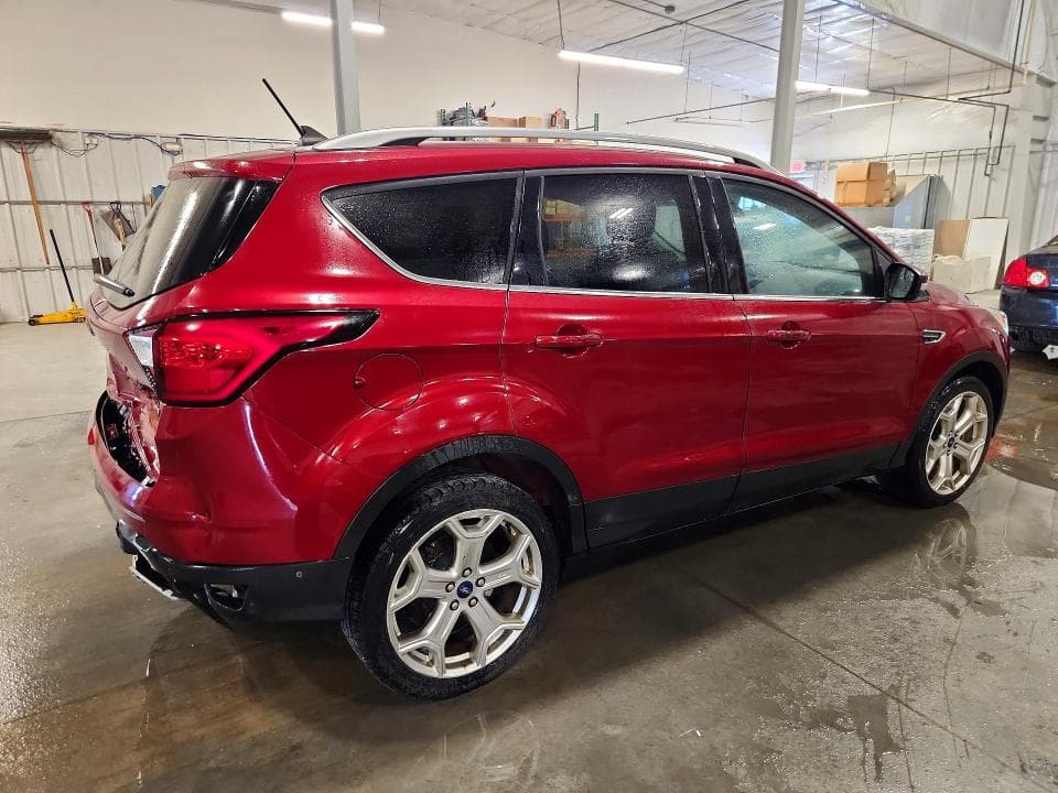 2019 FORD ESCAPE TITANIUM 3