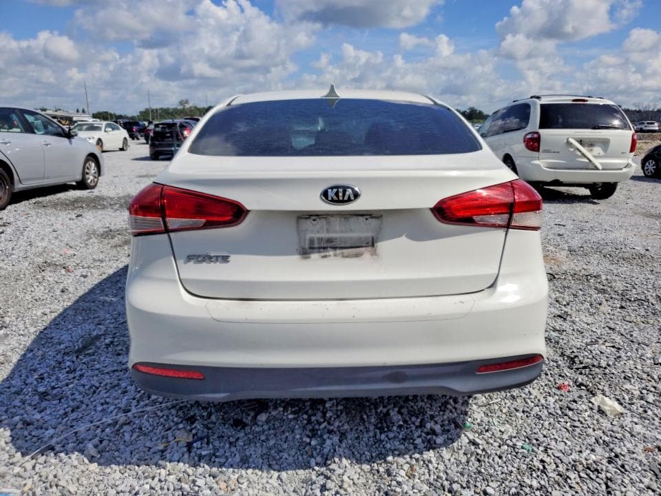 2017 KIA FORTE LX 6