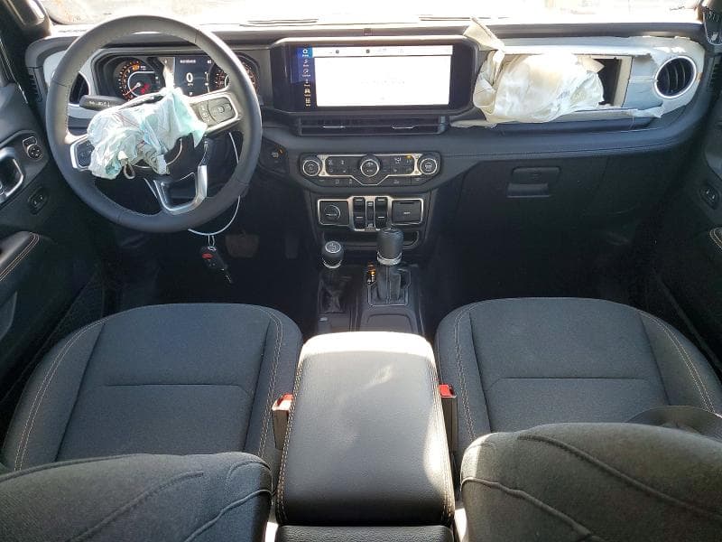 2026 JEEP WRANGLER SAHARA 8