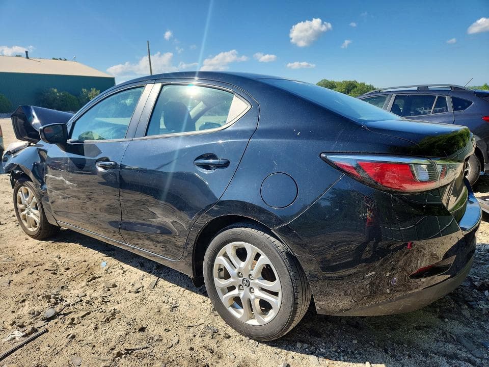 2017 TOYOTA YARIS IA BASE 2
