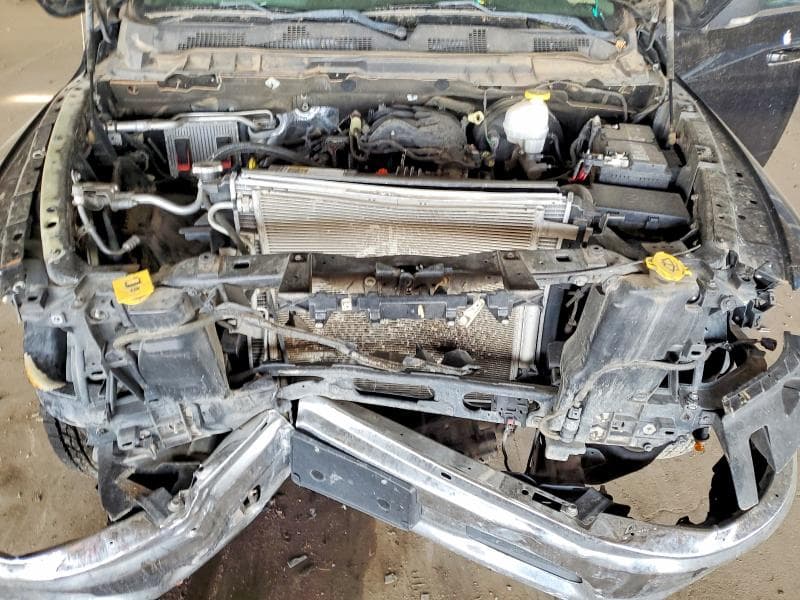 2019 RAM 1500 CLASSIC SLT 11