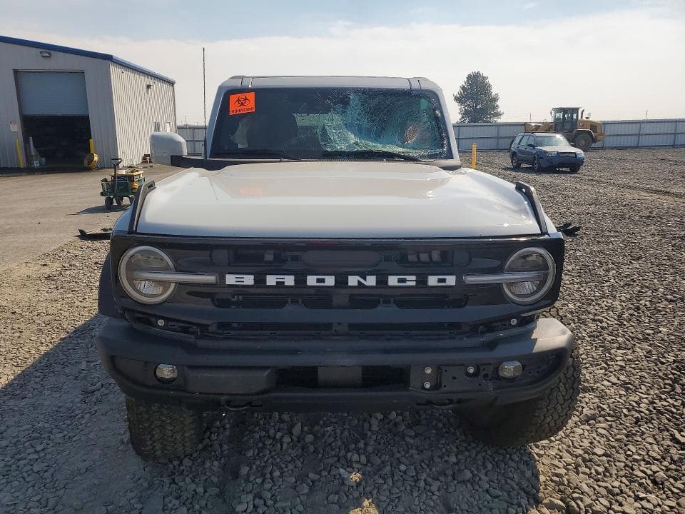 2026 FORD BRONCO OUTER BANKS 5