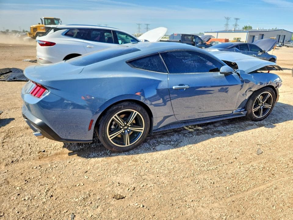 2025 FORD MUSTANG 3