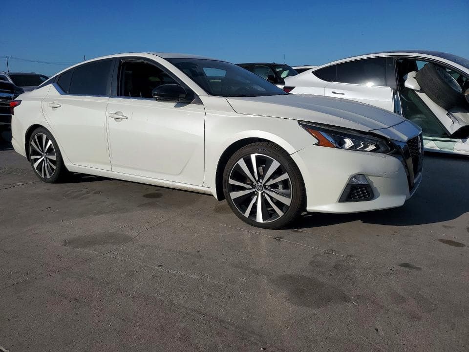 2020 NISSAN ALTIMA SR 4