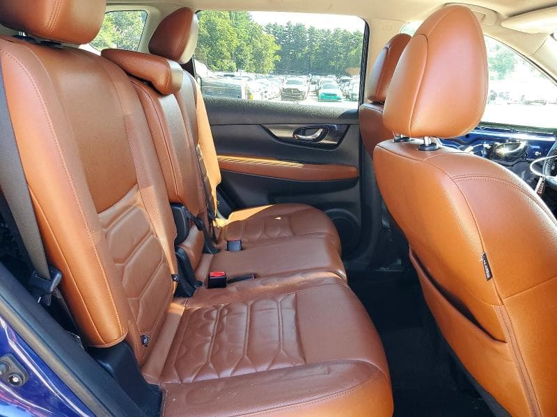 2017 NISSAN ROGUE SL 11