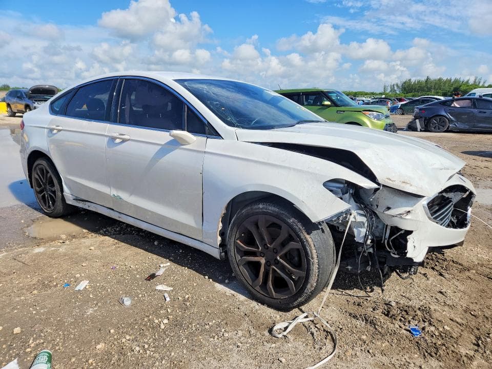 2020 FORD FUSION SEL 4