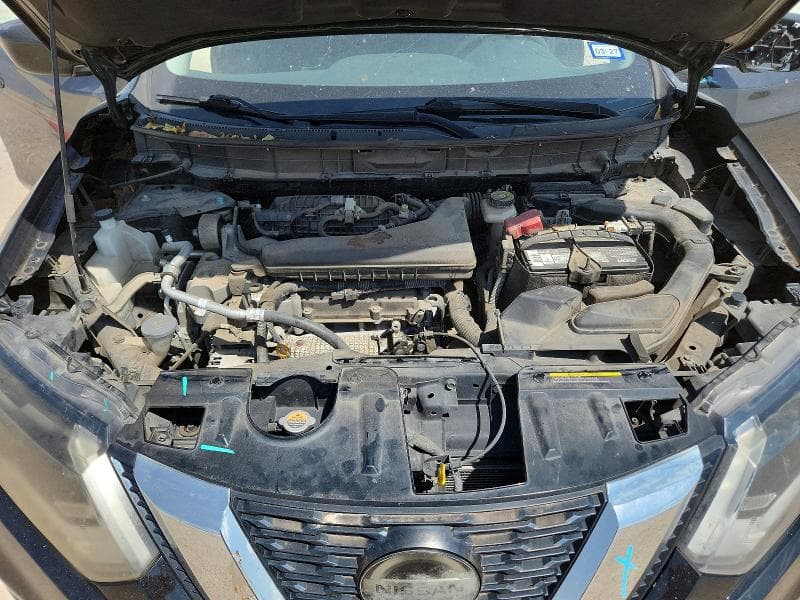 2018 NISSAN ROGUE S 11
