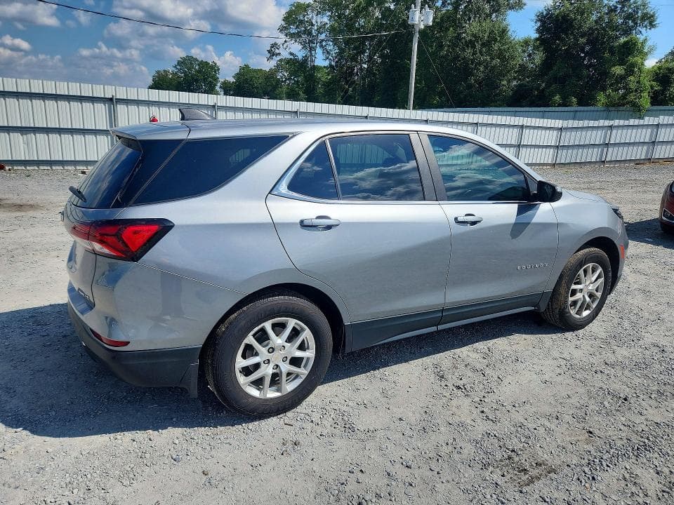 2023 CHEVROLET EQUINOX LT 3