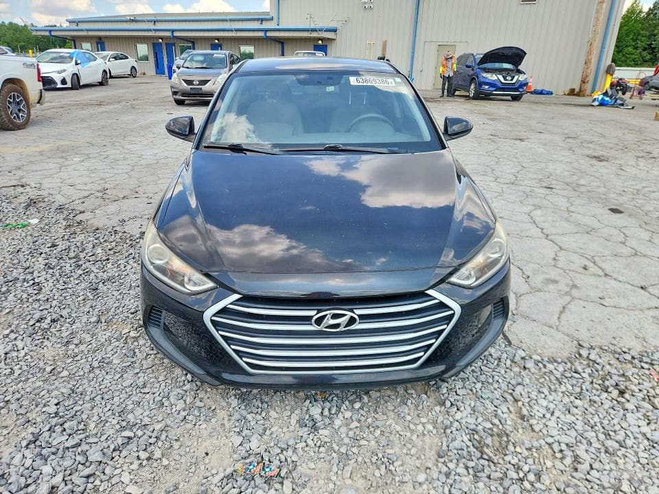 2017 HYUNDAI ELANTRA SE 5