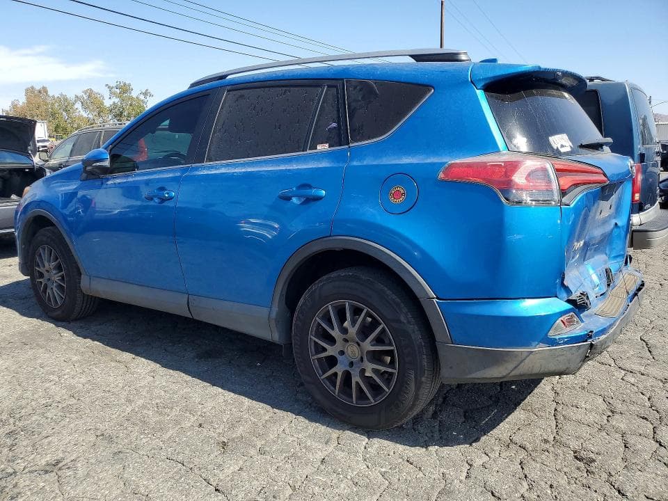 2017 TOYOTA RAV4 XLE 2