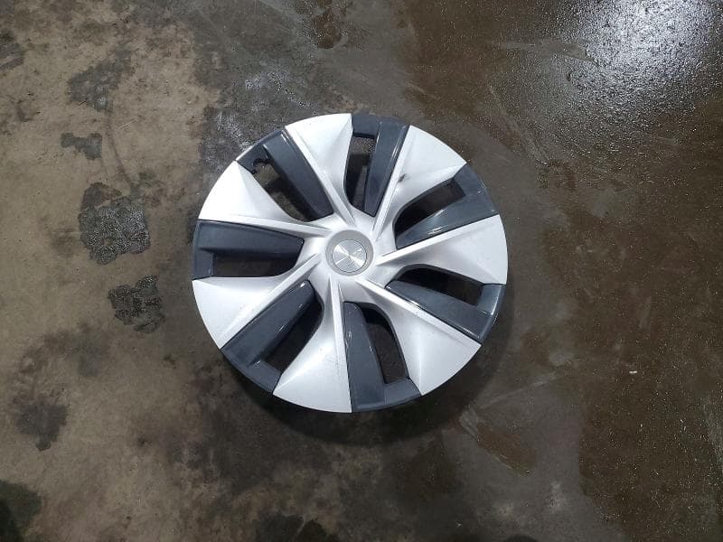 2023 TESLA MODEL Y 12