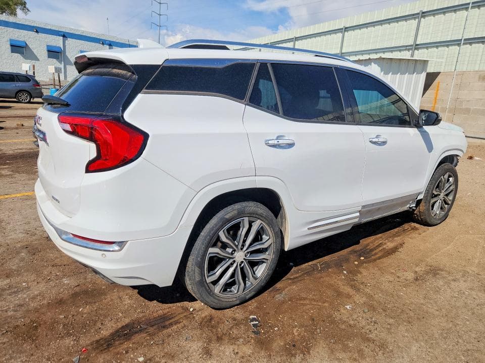 2018 GMC TERRAIN DENALI 3
