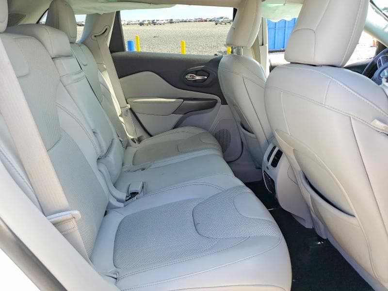 2019 JEEP CHEROKEE LIMITED 11