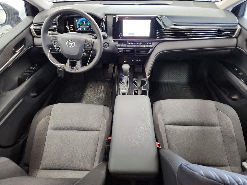 2026 TOYOTA CAMRY LE 8