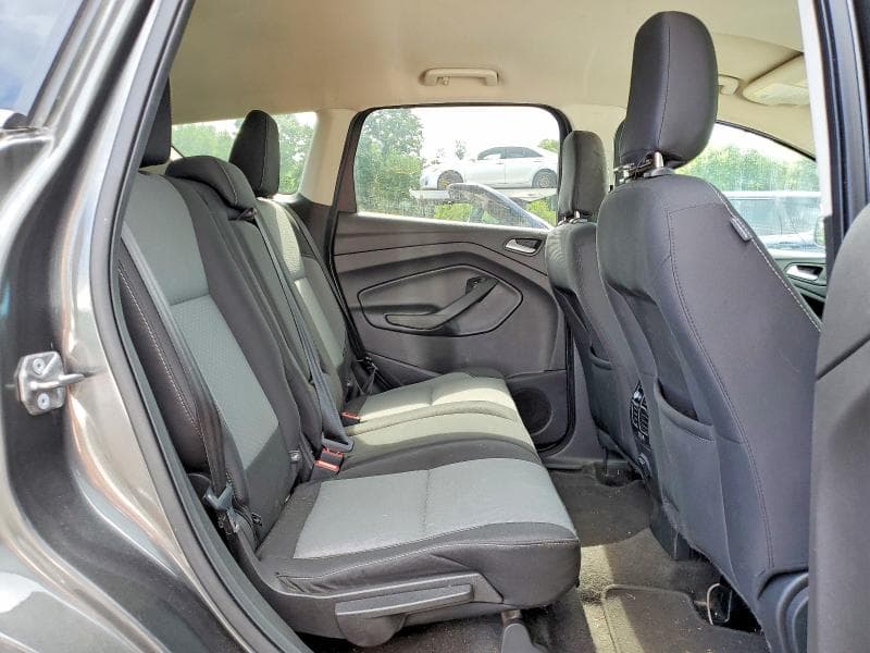 2018 FORD ESCAPE SE 11