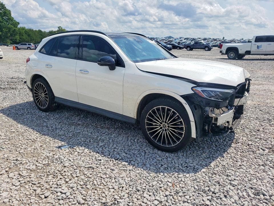 2025 MERCEDES-BENZ GLC 300 4MATIC 4